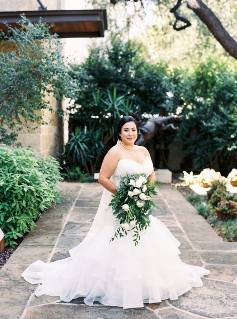 Bridal Session at the Briscoe Western Art Museum. This venue has a beautiful courtyard that's perfect for weddings and cocktail hour.